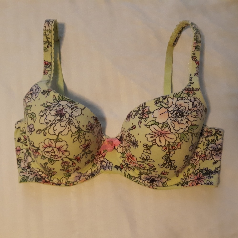 Victoria's secret bra